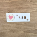 Placa decorativa blanca con charms a elegir