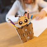 Portalápices Abeja personalizado en madera