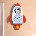 Reloj de Pared Infantil Cohete Personalizable con Nombre | Madera y Péndulo